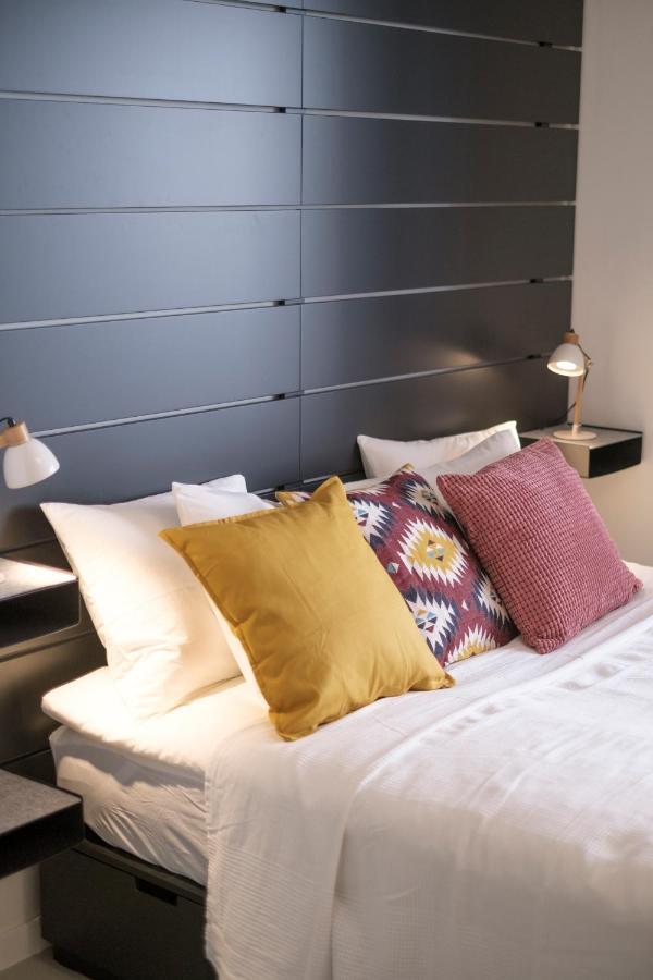 דירות בריסל Mini Loft With Terrace מראה חיצוני תמונה