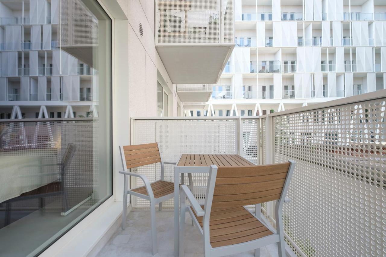 דירות בריסל Mini Loft With Terrace מראה חיצוני תמונה