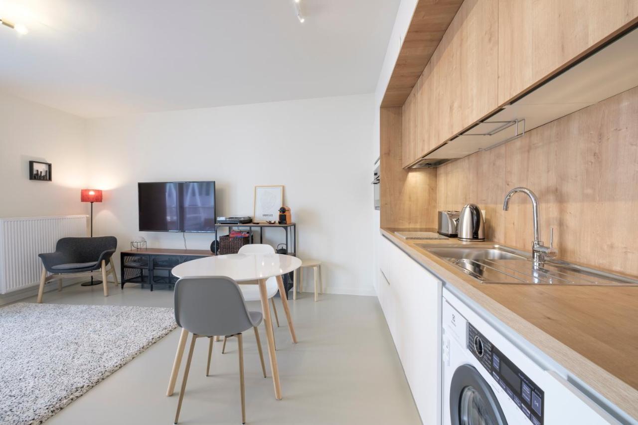 דירות בריסל Mini Loft With Terrace מראה חיצוני תמונה